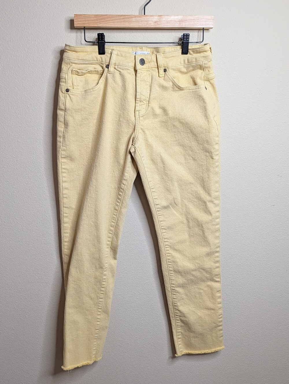 Carve Designs Butter Yellow Raw Hem Skinny Jeans‎ Size 6